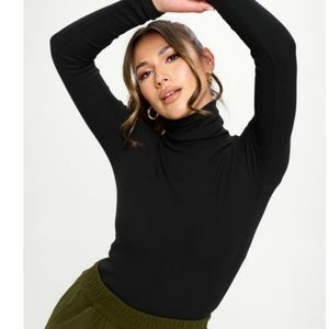 Essential Ribbed Long Sleeve Turtleneck Top- Black 🖤